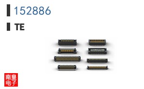 152886