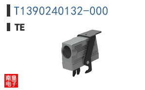 T1390240132-000